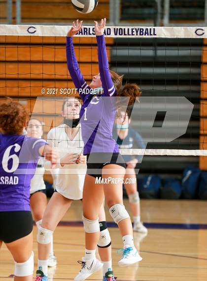 Thumbnail 3 in Marin Catholic @ Carlsbad (California Challenge) photogallery.