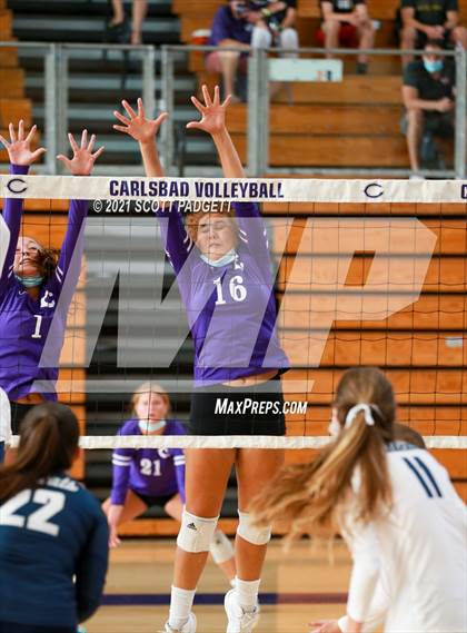 Thumbnail 3 in Marin Catholic @ Carlsbad (California Challenge) photogallery.