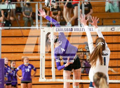 Thumbnail 3 in Marin Catholic @ Carlsbad (California Challenge) photogallery.