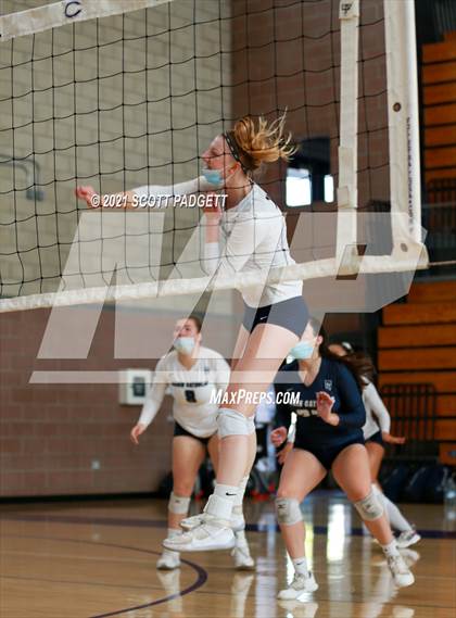 Thumbnail 3 in Marin Catholic @ Carlsbad (California Challenge) photogallery.