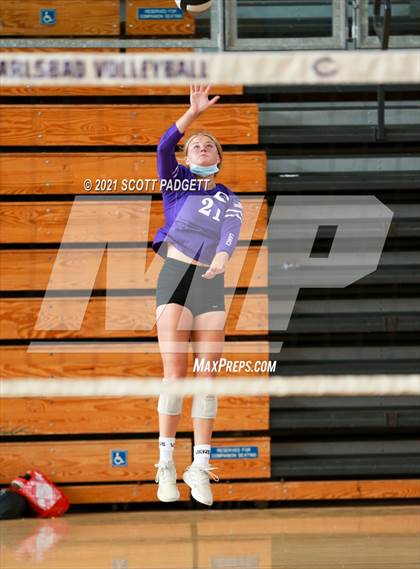 Thumbnail 2 in Marin Catholic @ Carlsbad (California Challenge) photogallery.