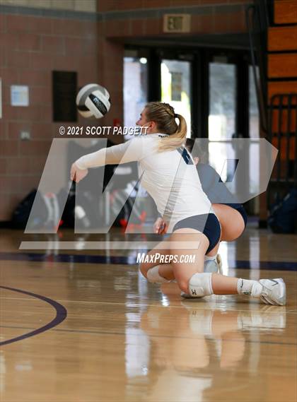 Thumbnail 2 in Marin Catholic @ Carlsbad (California Challenge) photogallery.