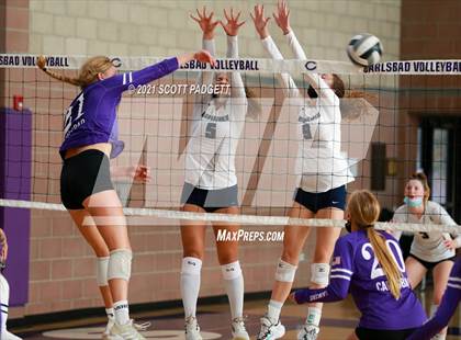 Thumbnail 2 in Marin Catholic @ Carlsbad (California Challenge) photogallery.