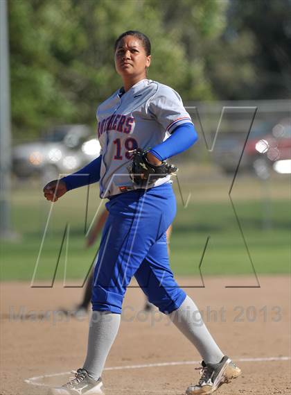 Thumbnail 2 in Casa Roble vs. Christian Brothers (CIF SJS D2 Final) photogallery.