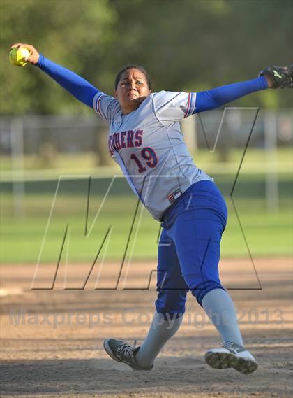 Thumbnail 2 in Casa Roble vs. Christian Brothers (CIF SJS D2 Final) photogallery.