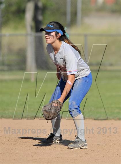 Thumbnail 2 in Casa Roble vs. Christian Brothers (CIF SJS D2 Final) photogallery.