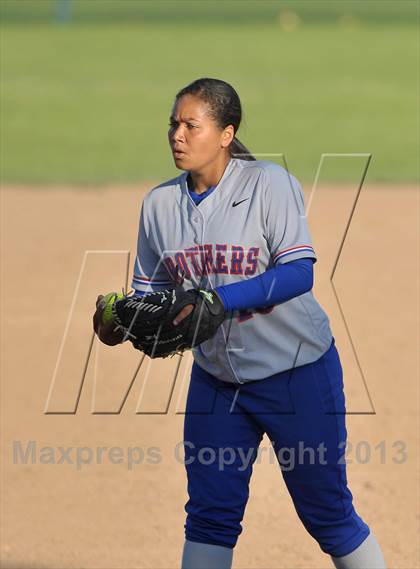 Thumbnail 2 in Casa Roble vs. Christian Brothers (CIF SJS D2 Final) photogallery.
