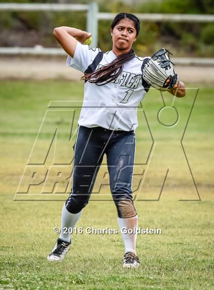 Thumbnail 3 in Pacifica vs. Agoura photogallery.