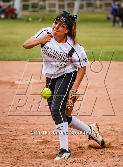 Thumbnail 1 in Pacifica vs. Agoura photogallery.