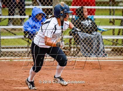 Thumbnail 2 in Pacifica vs. Agoura photogallery.