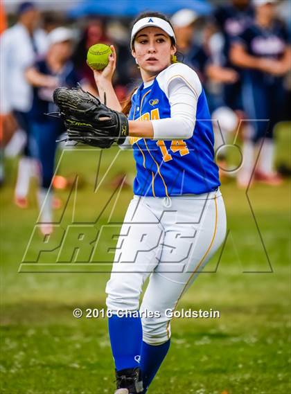 Thumbnail 2 in Pacifica vs. Agoura photogallery.