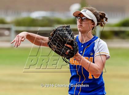 Thumbnail 2 in Pacifica vs. Agoura photogallery.