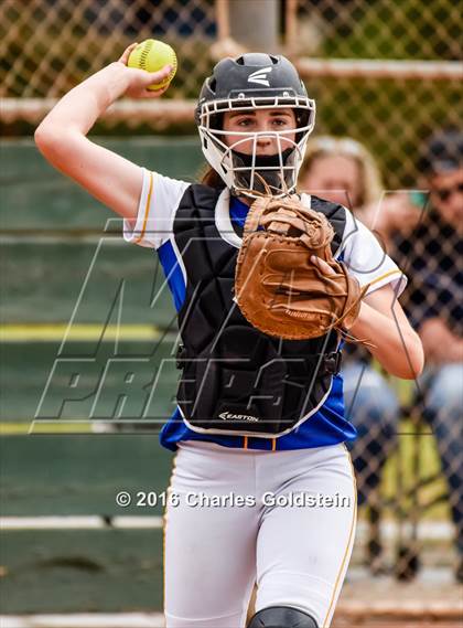 Thumbnail 1 in Pacifica vs. Agoura photogallery.