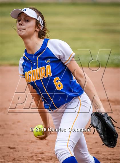 Thumbnail 2 in Pacifica vs. Agoura photogallery.