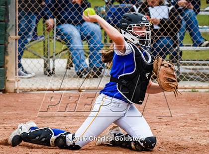 Thumbnail 3 in Pacifica vs. Agoura photogallery.