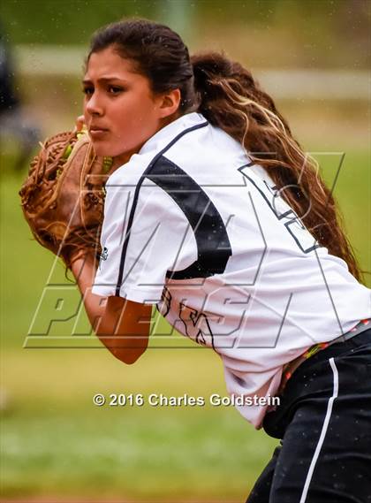 Thumbnail 3 in Pacifica vs. Agoura photogallery.