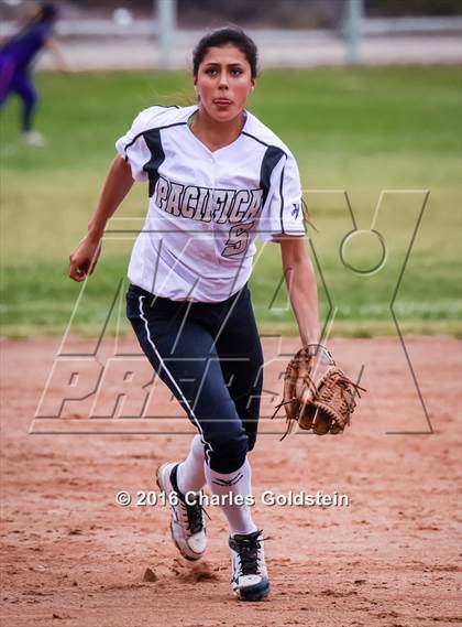 Thumbnail 2 in Pacifica vs. Agoura photogallery.