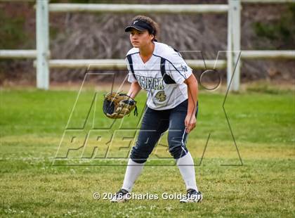 Thumbnail 2 in Pacifica vs. Agoura photogallery.