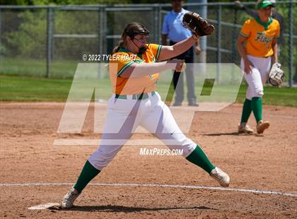 Thumbnail 1 in Floyd Central @ Avon photogallery.
