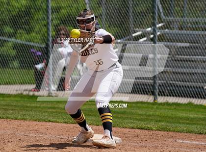 Thumbnail 1 in Floyd Central @ Avon photogallery.
