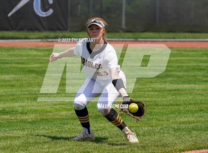 Thumbnail 1 in Floyd Central @ Avon photogallery.