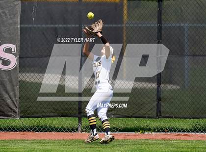 Thumbnail 2 in Floyd Central @ Avon photogallery.
