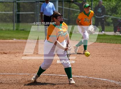 Thumbnail 3 in Floyd Central @ Avon photogallery.