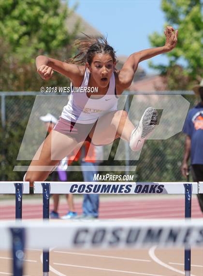 Thumbnail 1 in Capital Valley Conference League Championship Prelims photogallery.