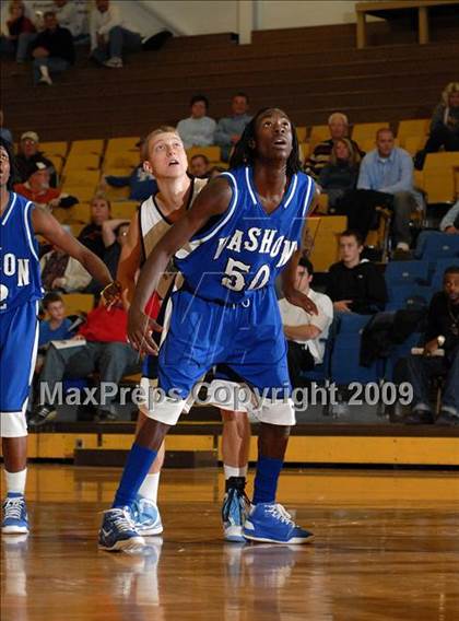Thumbnail 2 in Pinckneyville vs. Vashon (Best of the Midwest Shootout) photogallery.