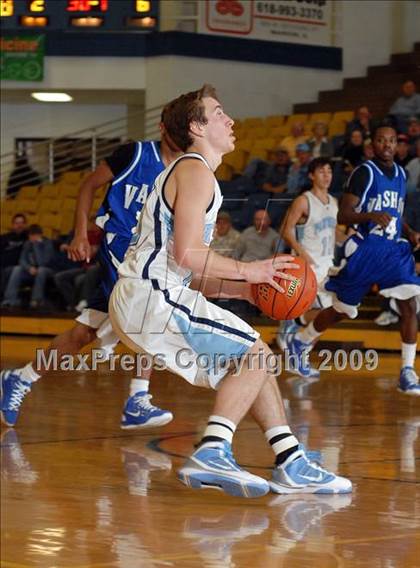 Thumbnail 1 in Pinckneyville vs. Vashon (Best of the Midwest Shootout) photogallery.
