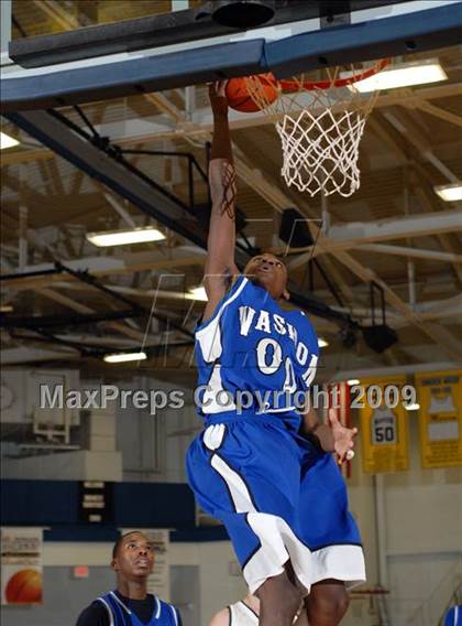 Thumbnail 3 in Pinckneyville vs. Vashon (Best of the Midwest Shootout) photogallery.
