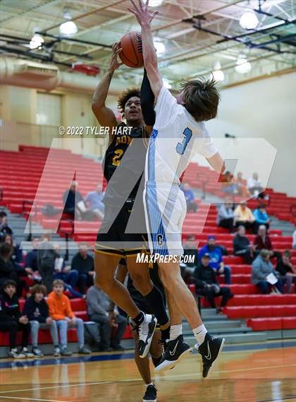 Thumbnail 2 in Cascade vs. Avon (Hendricks County Tournament) photogallery.