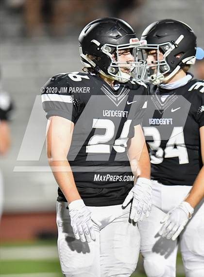 Thumbnail 3 in Ellison @ Vandegrift Black photogallery.