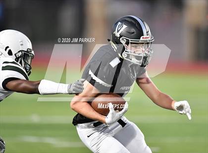 Thumbnail 3 in Ellison @ Vandegrift Black photogallery.