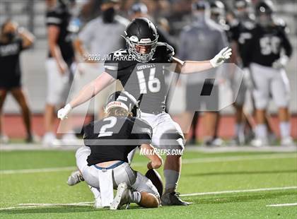 Thumbnail 3 in Ellison @ Vandegrift Black photogallery.