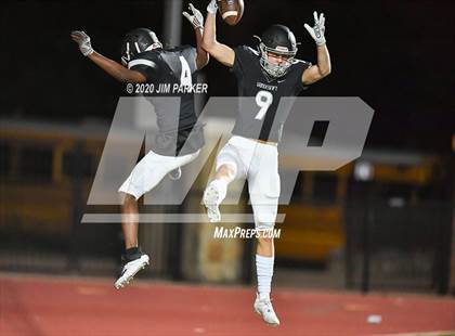Thumbnail 3 in Ellison @ Vandegrift Black photogallery.
