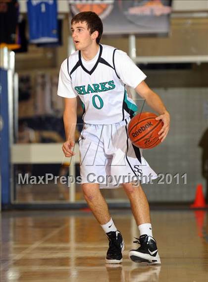 Thumbnail 1 in Crenshaw vs. Santiago (MaxPreps Holiday Classic) photogallery.