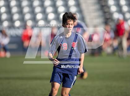 Thumbnail 2 in Liberty Common vs. Kent Denver (CHSAA 3A State Final) photogallery.