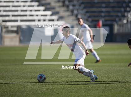 Thumbnail 1 in Liberty Common vs. Kent Denver (CHSAA 3A State Final) photogallery.