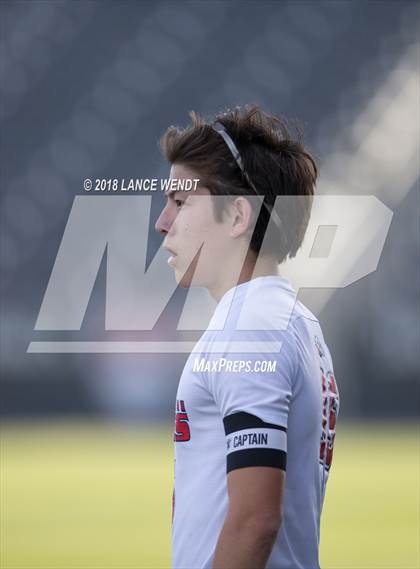 Thumbnail 3 in Liberty Common vs. Kent Denver (CHSAA 3A State Final) photogallery.