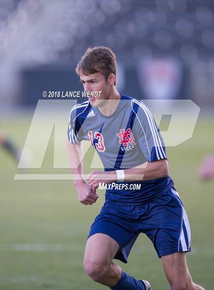 Thumbnail 1 in Liberty Common vs. Kent Denver (CHSAA 3A State Final) photogallery.