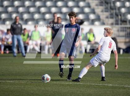 Thumbnail 2 in Liberty Common vs. Kent Denver (CHSAA 3A State Final) photogallery.
