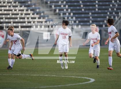 Thumbnail 2 in Liberty Common vs. Kent Denver (CHSAA 3A State Final) photogallery.