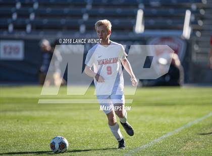Thumbnail 3 in Liberty Common vs. Kent Denver (CHSAA 3A State Final) photogallery.