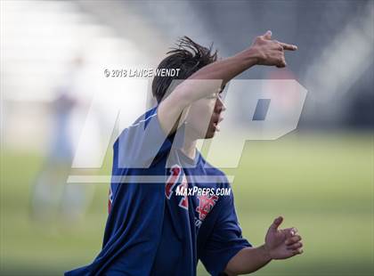 Thumbnail 2 in Liberty Common vs. Kent Denver (CHSAA 3A State Final) photogallery.