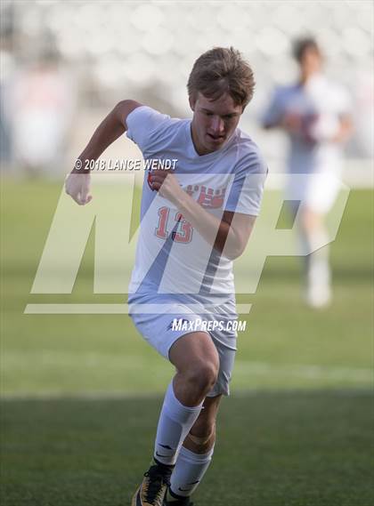 Thumbnail 3 in Liberty Common vs. Kent Denver (CHSAA 3A State Final) photogallery.