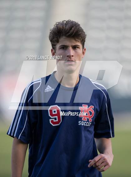 Thumbnail 2 in Liberty Common vs. Kent Denver (CHSAA 3A State Final) photogallery.