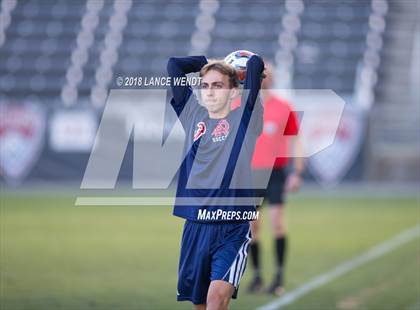 Thumbnail 3 in Liberty Common vs. Kent Denver (CHSAA 3A State Final) photogallery.