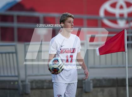 Thumbnail 2 in Liberty Common vs. Kent Denver (CHSAA 3A State Final) photogallery.