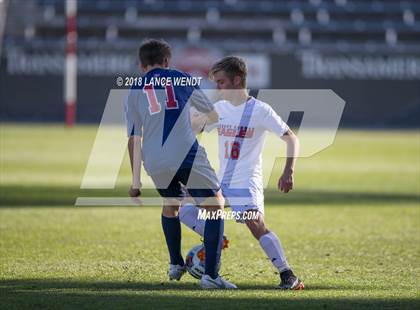 Thumbnail 3 in Liberty Common vs. Kent Denver (CHSAA 3A State Final) photogallery.
